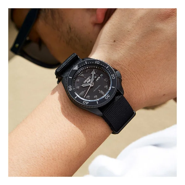 Seiko 5 Sports Skx Srpd79k Kumaş Kordon Siyah Erkek Kol Saati - Görsel 2