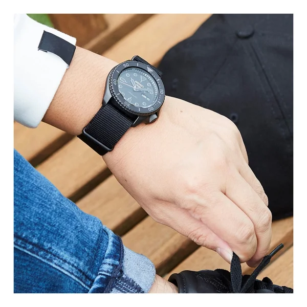Seiko 5 Sports Skx Srpd79k Kumaş Kordon Siyah Erkek Kol Saati - Görsel 3