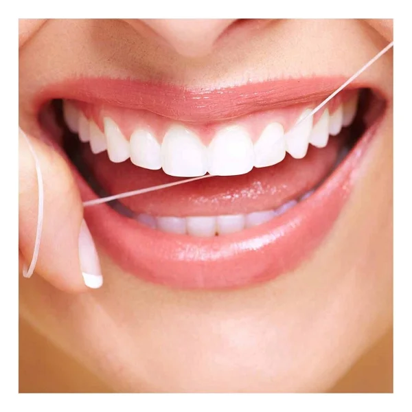 Oral-B Essential Floss Diş İpi 50 m Naneli Dayanıklı Liflerle Etkili Diş Arası Temizlik - Görsel 7