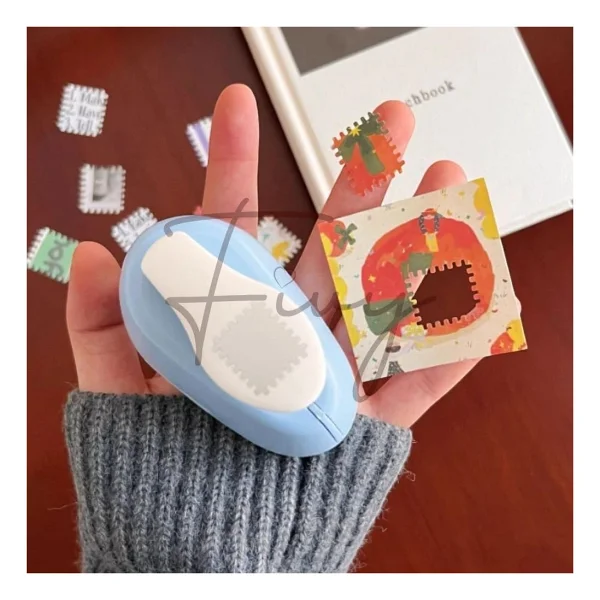 Mavi Pul Delgeç Tasarım Scrapbooking Malzemesi - Pul Şekilli Delgeç Kağıt Kesici - Görsel 4