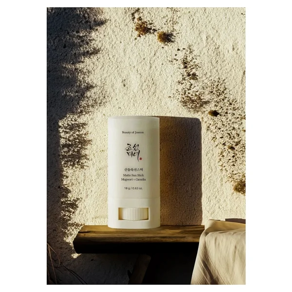 Beauty Of Joseon - Matte Sun Stick Mugwort + Camelia Spf50+ Pa++++ Mat Bitişli Yüksek Uv Korumalı Güneş Kremi 18 Gr - Görsel 3