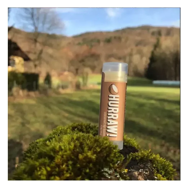 Hurraw Coconut Lip Balm Hindistan Cevizi Özlü Dudak Balmı - Görsel 4