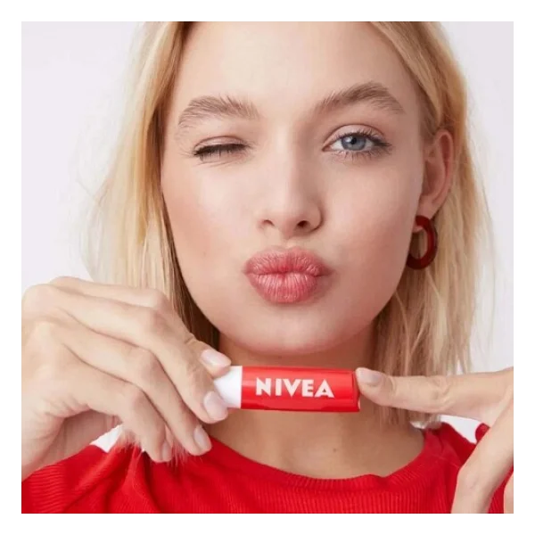 Nivea Çilek Dudak Bakım Kremi 4,8 Gr - Görsel 9