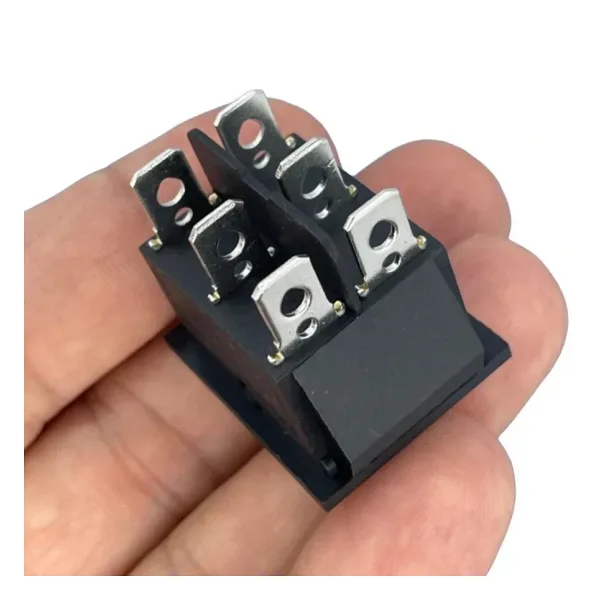 IC-109A Geniş Işıksız Yaylı Anahtar 6P ON-(ON)