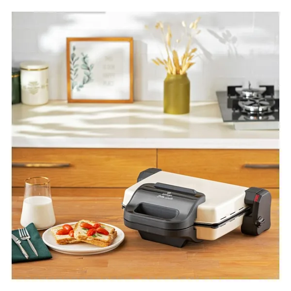 Emsan Bella Gusto Tost Makinesi 1800 W Krem Renkli Çift Taraflı Yanmaz Plaka ile Kolay Pişirme