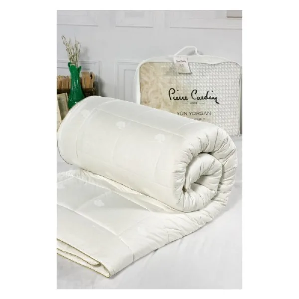 Pierre Cardin Yün Yorgan Çift Kişilik - 195 x 215 cm - Krem