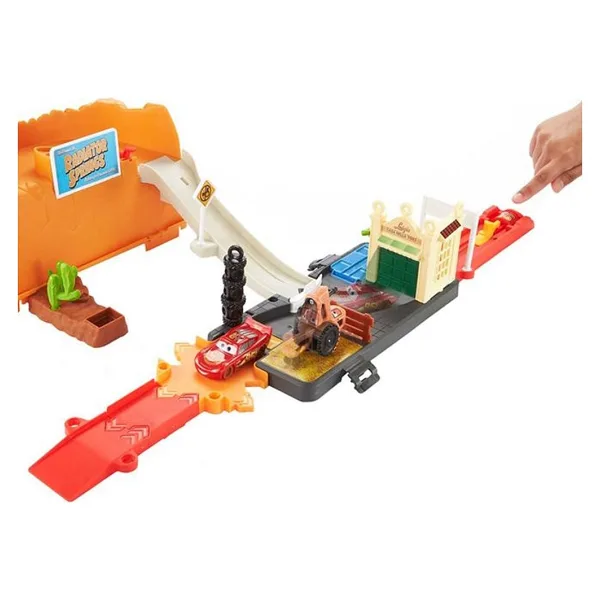Disney Cars Yarış Heyecanı Oyun Seti HDN02