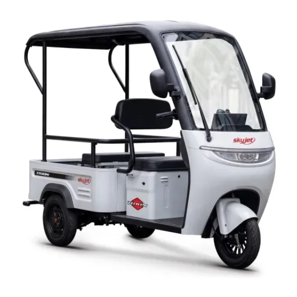 Skyjet Trıon Elektrikli Moped Beyaz Siyah