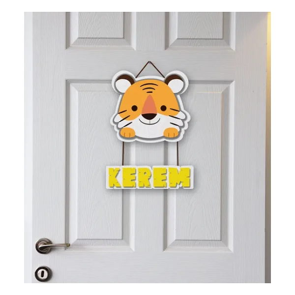 İsme Özel Bebek Odası Ahşap Kapı Süsü - Aslan Figürlü