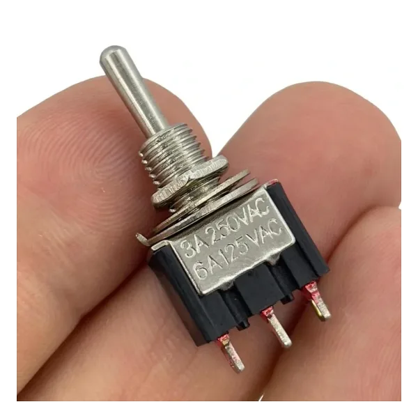 IC-140 Toggle Switch On-Off-On 6mm 3P MTS-103