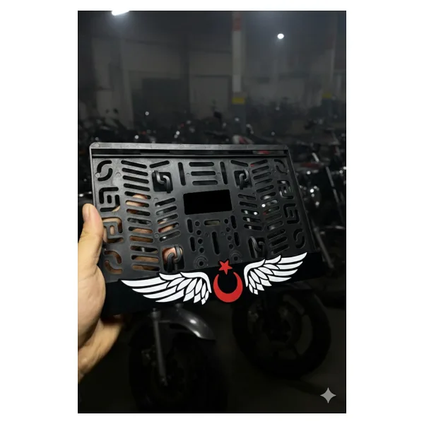Yalıgraf Reklam Tabela Kanatlı Türk Bayrağı Kırmızı Beyaz Ay Yıldız Piano Black Pleksi Motor Plakalık Motosiklet Plakalık