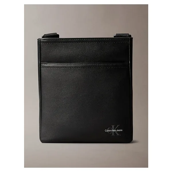 Calvin Klein Siyah Erkek Postacı Çantası MONO LOGO FLAT PACK 18