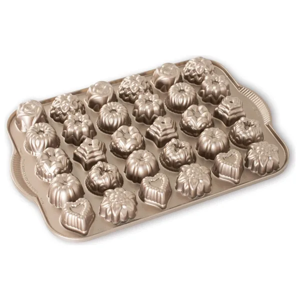 Nordic Ware 5 Çayı Mini Kek Şekilleri Kalıbı