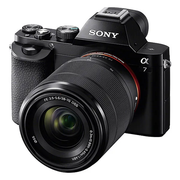 Sony A7 V + 28-70mm Lens Aynasız Fotoğraf Makinesi