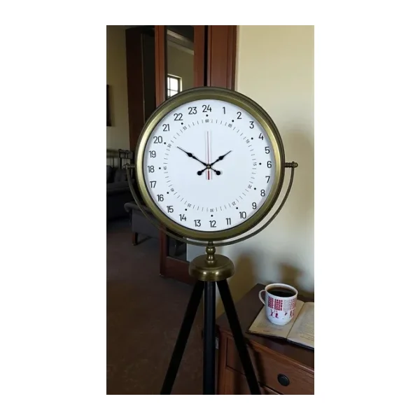 Eskitme 24 Saat Göstergeli Özel Tasarım Tripod Ayaklı Saat