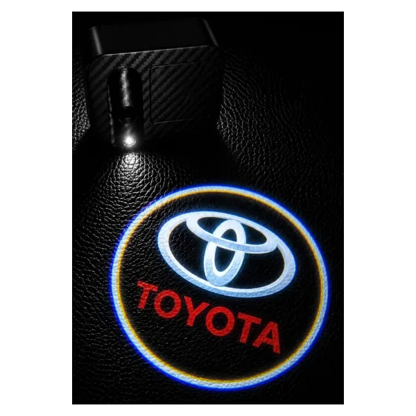 STİLİX GARAGE LOGOLU MESAFE VE IŞIK SENSÖRLÜ PİLLİ KAPI ALTI LED LOGO KIRMIZI YAZILI TOYOTA