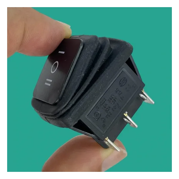 IC-108W Geniş Işıksız Körüklü Anahtar ON-OFF-ON 6P