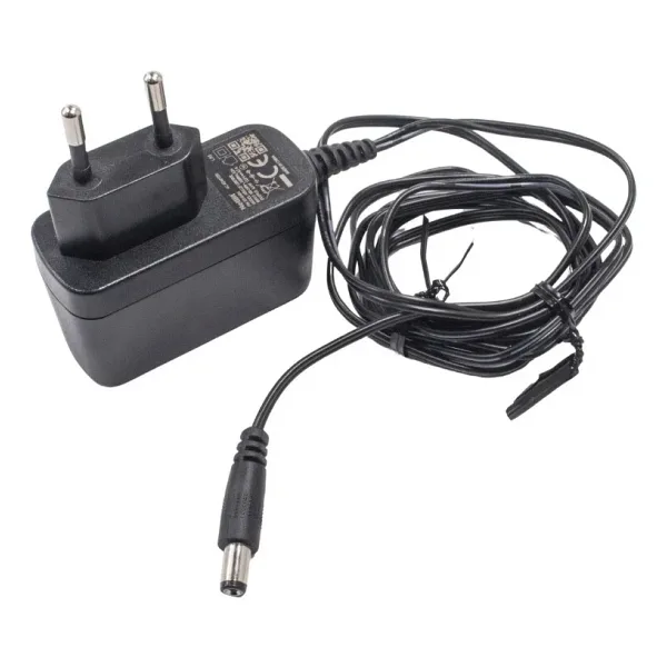 NetBit 12V 0.7A Adaptör
