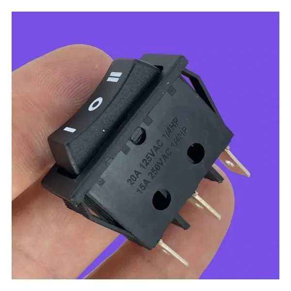 IC-117 Dar Işıksız Yaylı Anahtar MOM-OFF-MOM 3P