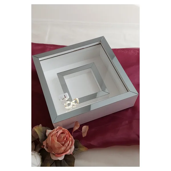 Verda Çerçeve 25x25 Ledli Beyaz-füme Fotoğraf Bölümlü Çerçeve Gül Tasarımlarınız Için