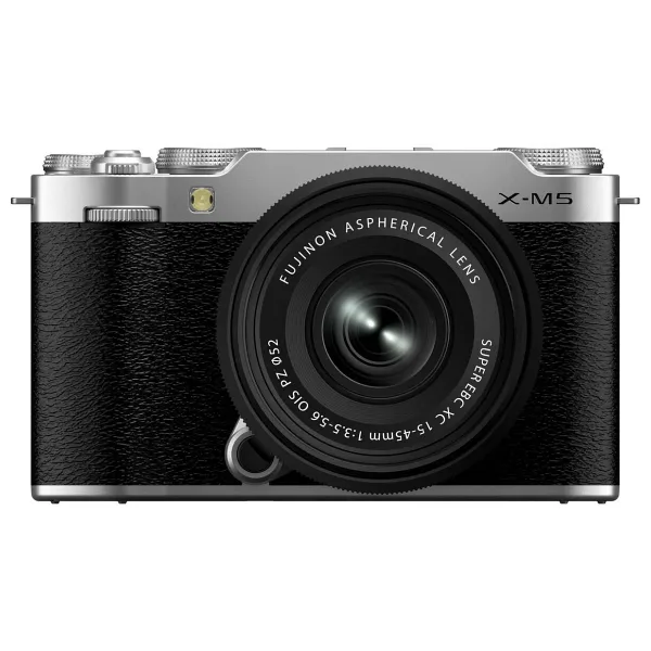 Fujifilm X-M5 + 15-45mm Lens Gümüş Aynasız Fotoğraf Makinesi