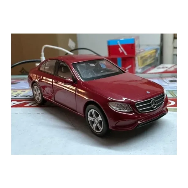 Oyuncak Metal Model Araba 1/36 Çek Bırak Mercedes Benz E Class Kırmızı