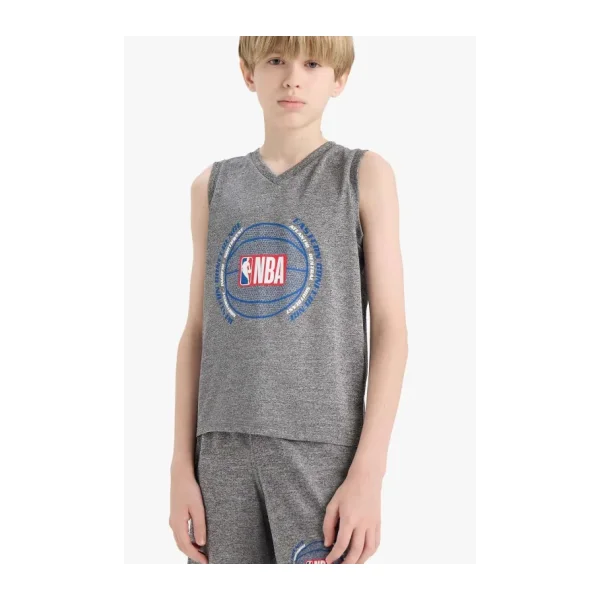 DeFacto Erkek Çocuk NBA Wordmark V Yaka Atlet
