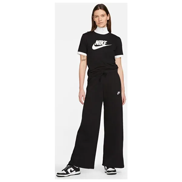 Nike Sportswear Essential DX7906-010 Siyah Kısa Kollu Bisiklet Yaka Kadın Tişört