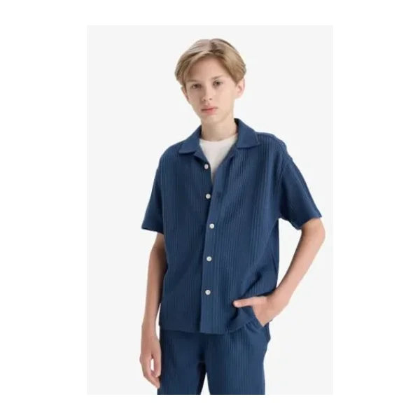 DeFacto Erkek Çocuk Oversize Geniş Kalıp Polo Yaka Kısa Kollu Gömlek E3313A825HS