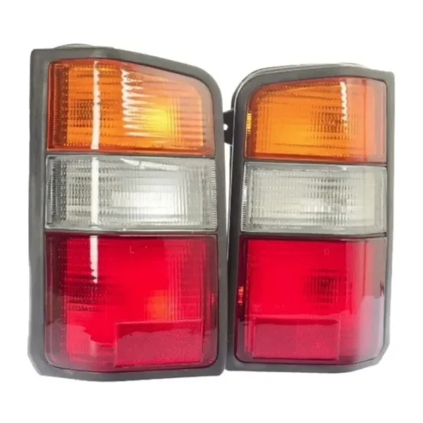 MİTSUBİSHİ L300 SAĞ + SOL ARKA STOP LAMBASI TAKIMI 1998--2005