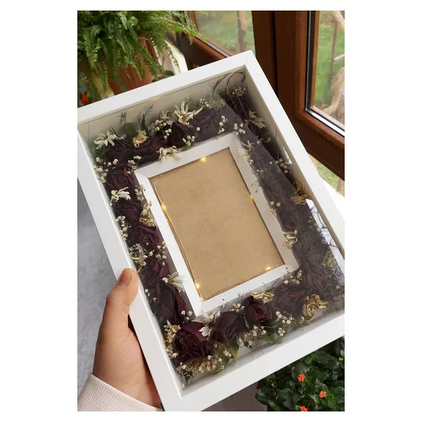 Verda Çerçeve Ledli 25x35 Cm Üçgen Fotoğraf Alanlı Model Tasarım Gül Kutusu Anı Çerçevesi! Isimsiz Ledli!