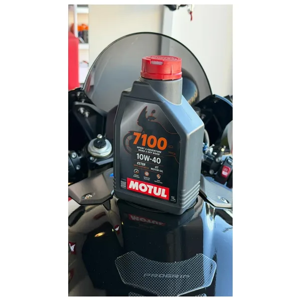 Motul 7100 10/40