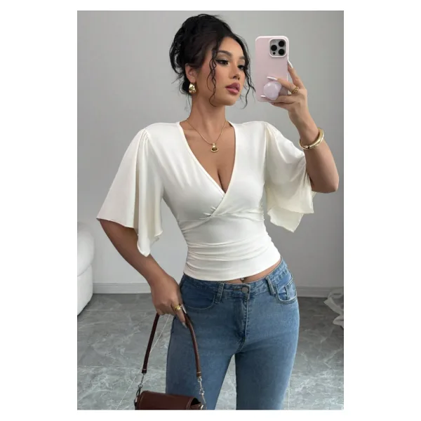 Tarz Cool Kadın Beyaz Kruvaze Yaka Yarasa Kol Likralı Şık T-Shirt