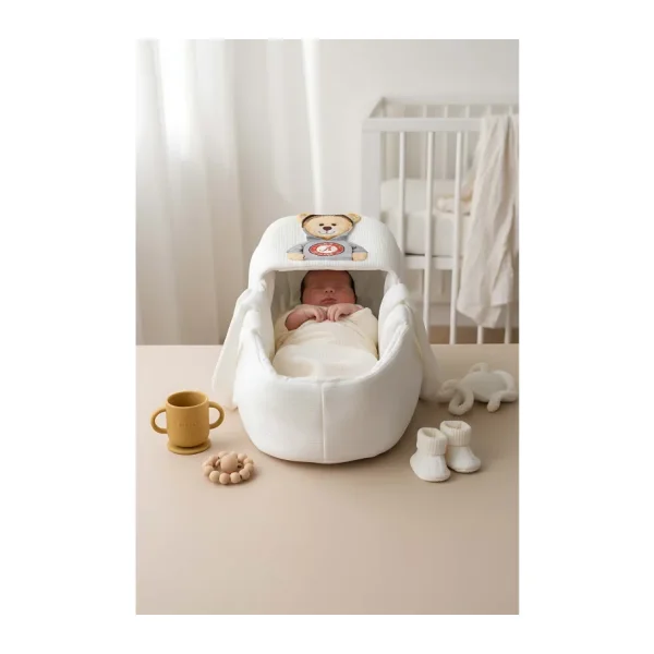 Kapşonlu Ayıcık Bebek Taşıma Çantası
