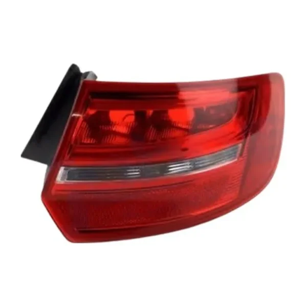 AUDI A3 YIL 2008-2013 ARASI DEPO SAĞ DIŞ STOP LAMBASI 8P4945096E