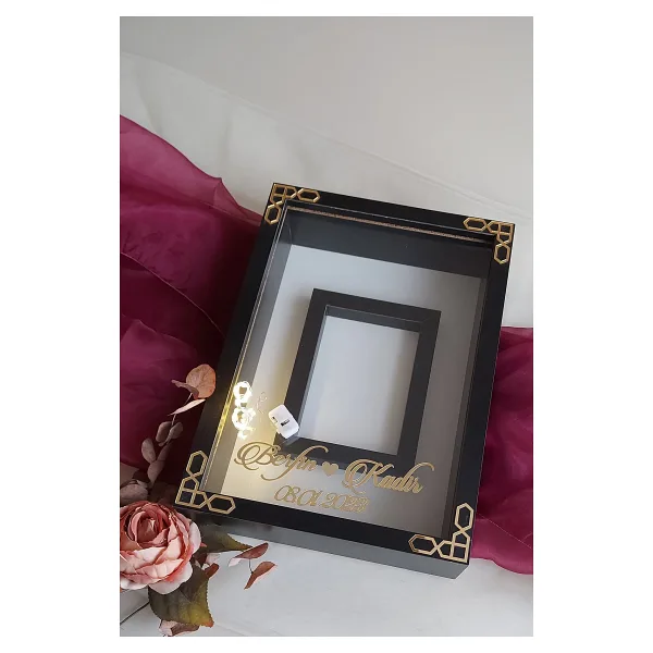 Verda Çerçeve 25x35 Cm Siyah Renk Klasik Kenarlı Gül Kutusu Anı Çerçevesi! Ayna Çerçeve! Isimli-ledli