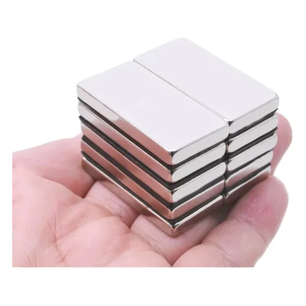 1 Adet 40X20X5MM Neodyum Magnet Güçlü N35 Mıknatıs Köşeli Nikel Kaplama ( Lisinya )
