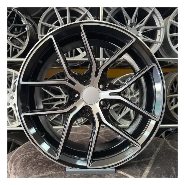 19 İnç 5X112 Mercedes E200 Siyah Elmas Kesim Jant Modeli (4 Adet)