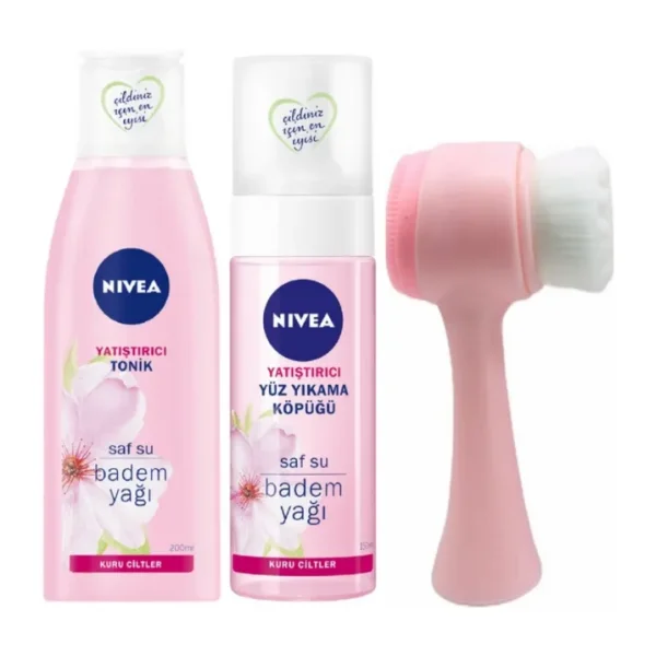 Nivea Yatıştırıcı Tonik & Yüz Yıkama Köpüğü ve Fluweel Yüz Temizleme Fırçası Pembe