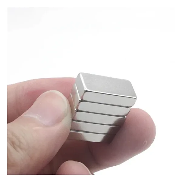 1 Adet 20X10x5 Mm Neodyum Magnet N35 Güçlü Mıknatıs Köşeli Dayanıklı Nikel Kaplama