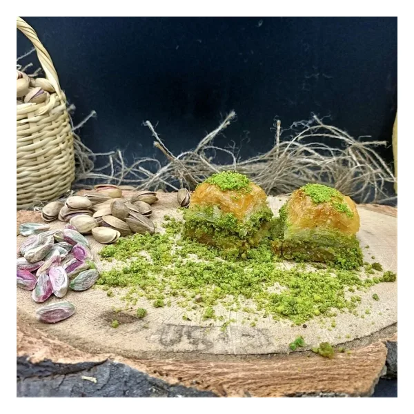 Fıstıklı Baklava 1320 Gr. Tepsili