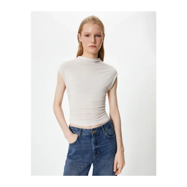 Koton Slim Fit Atlet Dik Yaka Kısa Kollu Drapeli - Ekru