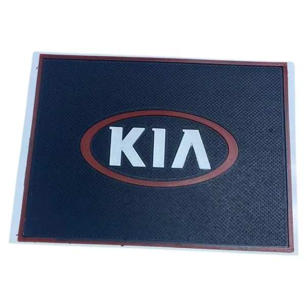ASTUNİNG Araba Oto Kaymaz Kaydırmaz Torpido Pedi - Kia