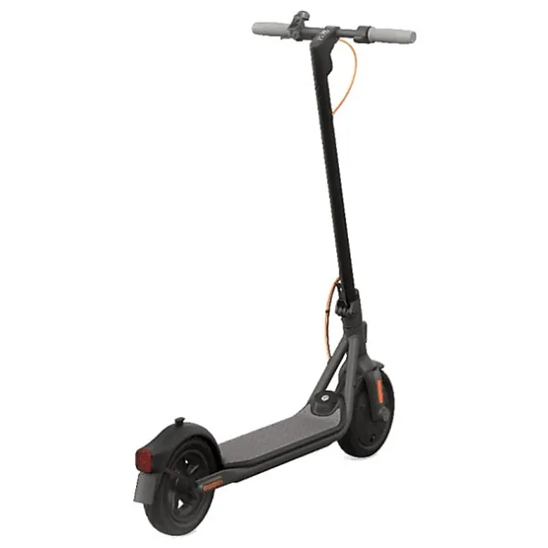 Segway F30E Elektrikli Scooter 700 W Motor Gücü, 20 km/s Hız ve Konforlu Siyah Tasarım